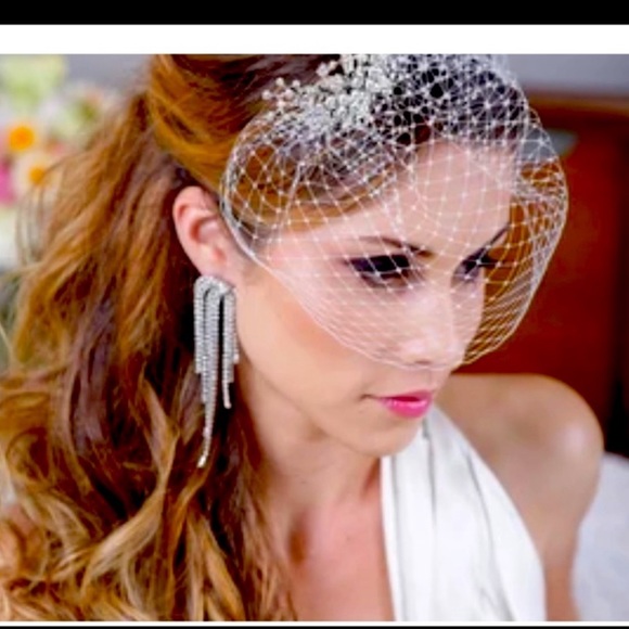 Silver crystal birdcage wedding veil never worn. White. - Picture 1 of 1